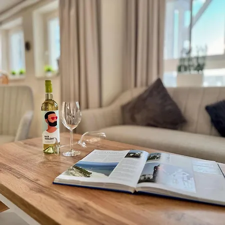 Apartment 388, Seepark