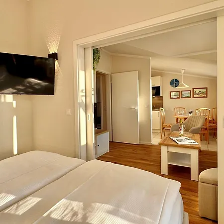 388, Seepark *