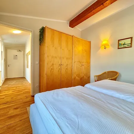 Apartment 388, Seepark *